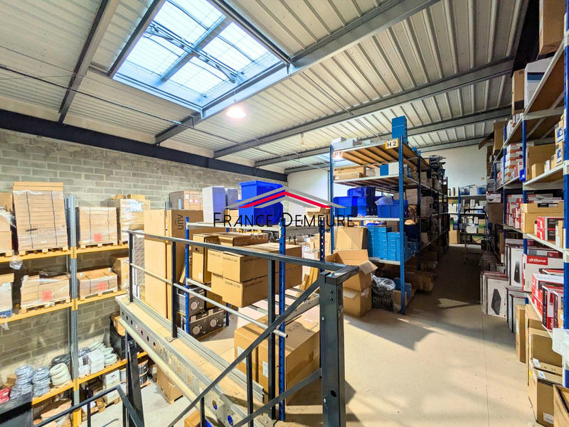 Entrepôt - 506 m²