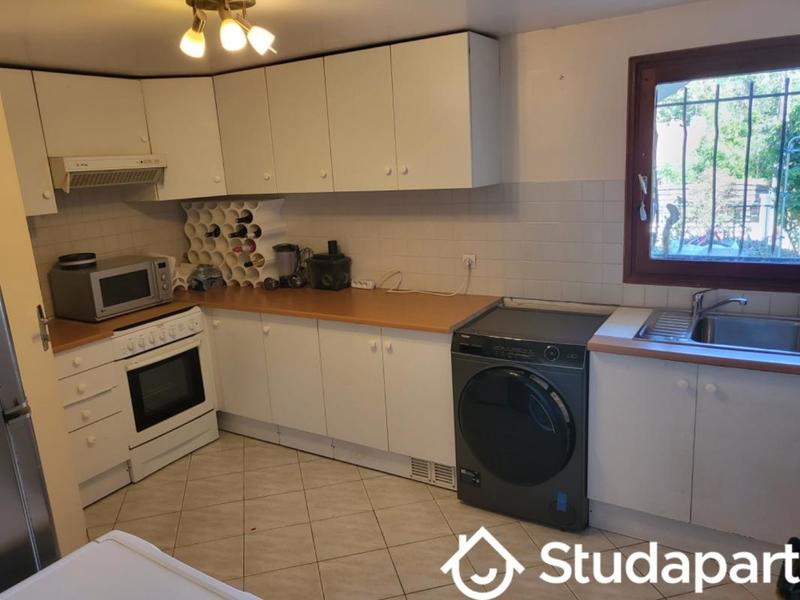 Chambre - 12 m² - 1 pièce