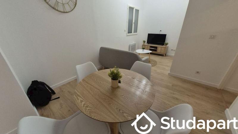 Chambre - 67 m² - 1 pièce