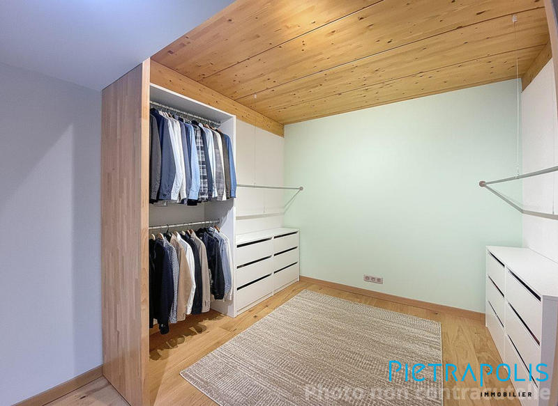 Maison - 255 m² - 5 pièces