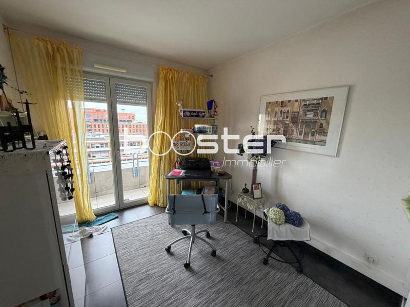 Appartement ancien - 81 m² - 4 pièces