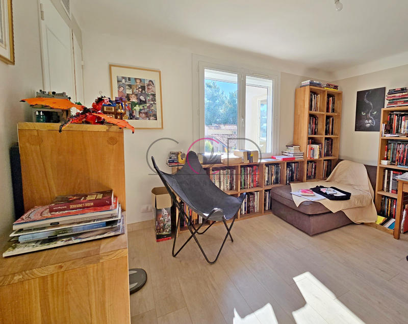 Villa - 183 m² - 6 pièces