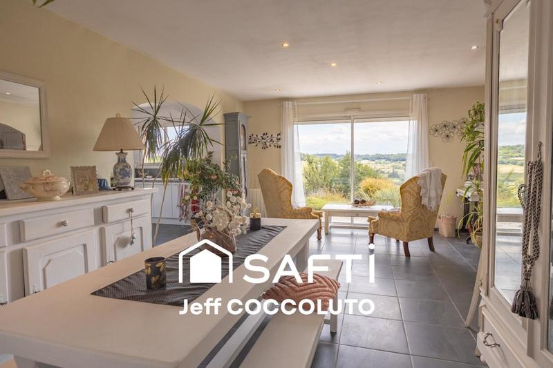 Maison - 205 m² - 9 pièces