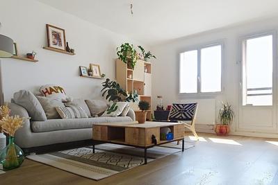 Appartement - 67 m² - 3 pièces