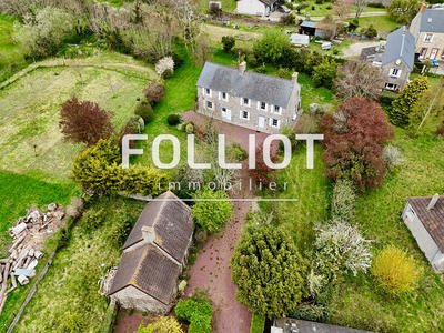 Maison - 150 m² - 8 pièces