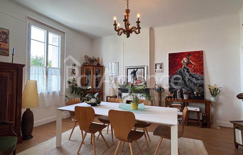 Maison - 175 m² - 6 pièces