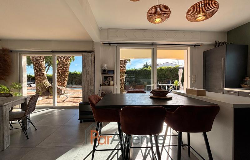 Maison - 246 m² - 6 pièces