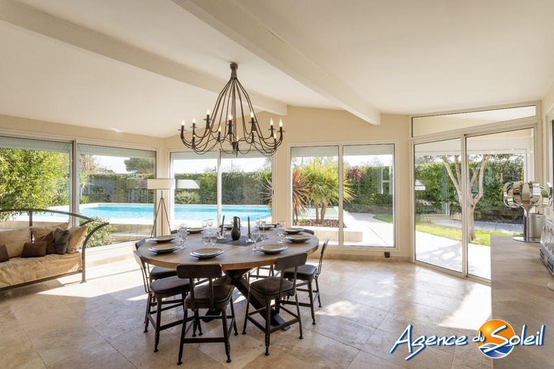 Maison - 148 m² - 5 pièces