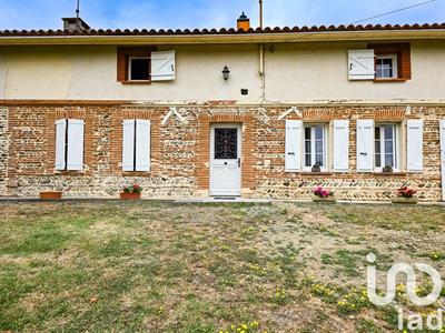 Maison - 260 m² - 6 pièces