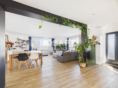 Maison - 166 m² - 6 pièces