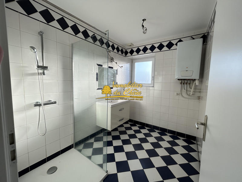 Appartement - 80 m² - 3 pièces