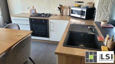 Maison - 97 m² - 7 pièces