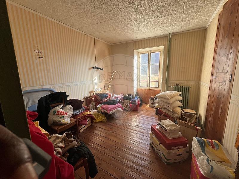 Maison - 200 m² - 8 pièces