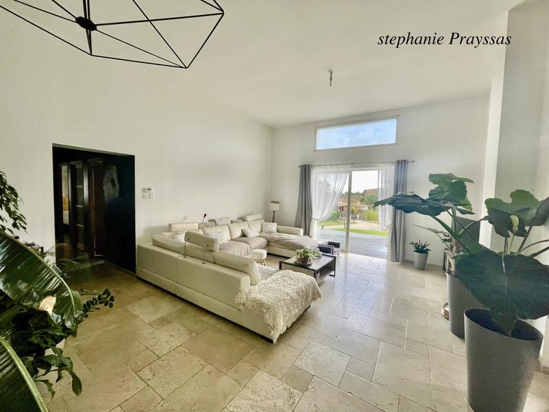 Maison - 173 m² - 5 pièces