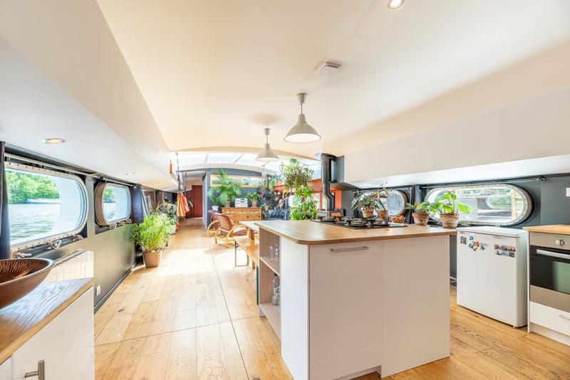 Appartement - 100 m² - 5 pièces