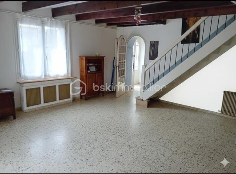 Maison - 200 m² - 8 pièces