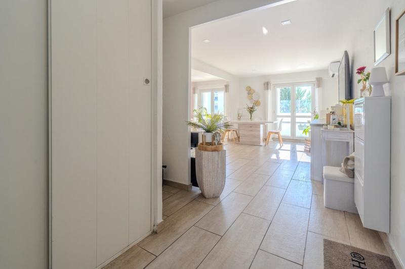 Appartement - 82 m² - 3 pièces