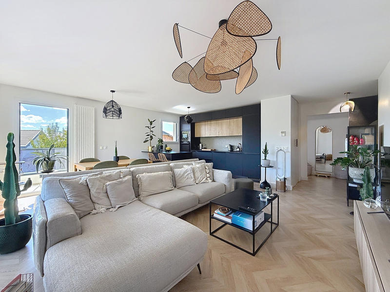 Appartement - 85 m² - 4 pièces