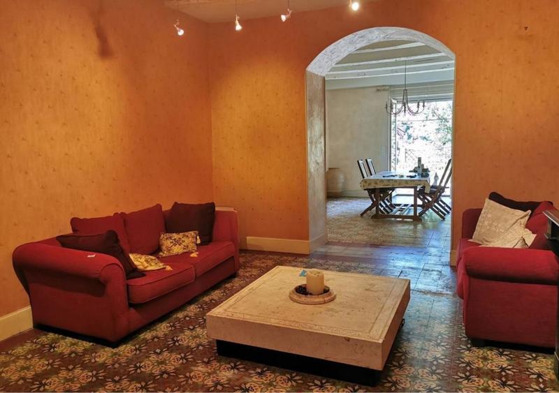 Maison - 290 m² - 9 pièces