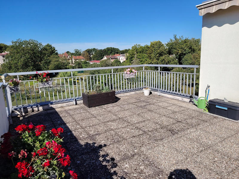 Appartement - 97 m² - 5 pièces