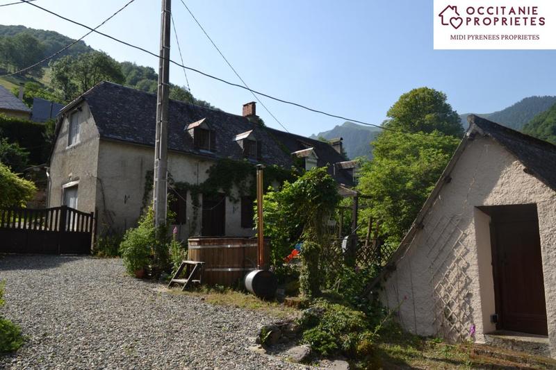 Propriété - 200 m² - 9 pièces