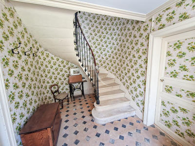 Maison - 208 m² - 8 pièces