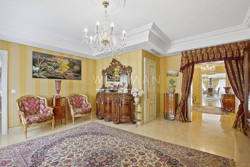 Villa - 700 m² - 15 pièces