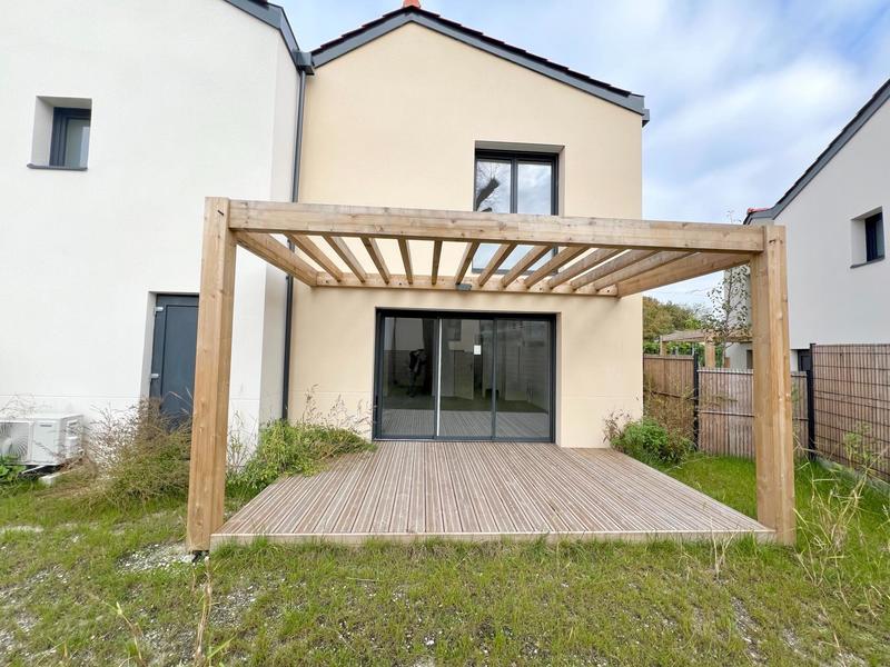 Maison - 100 m² - 4 pièces