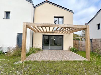 Maison - 100 m² - 4 pièces