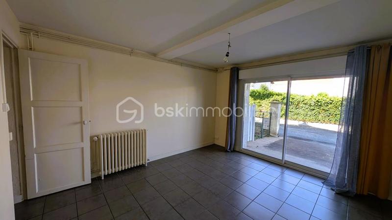 Maison traditionnelle - 149 m² - 6 pièces