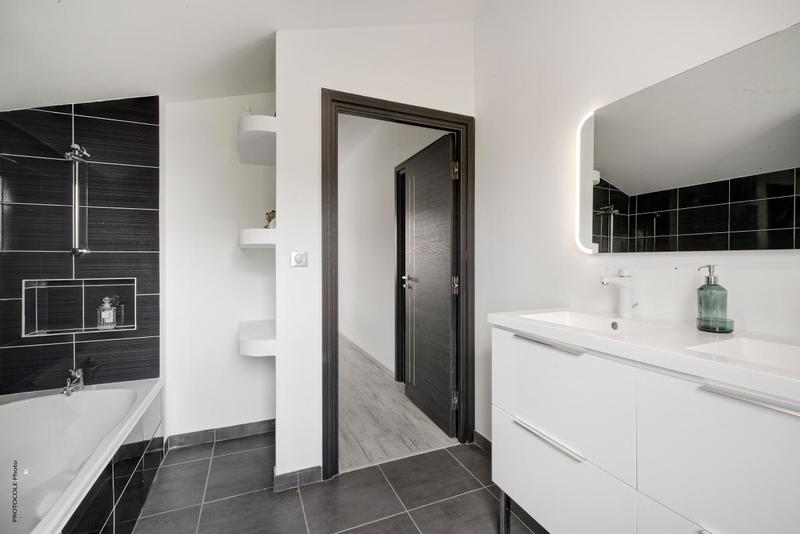 Maison - 111 m² - 5 pièces