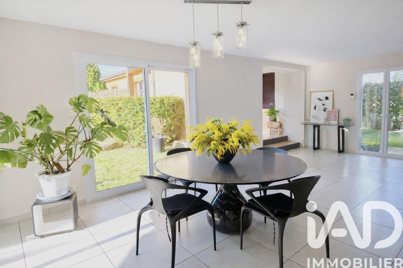 Maison de maîtres - 270 m² - 7 pièces