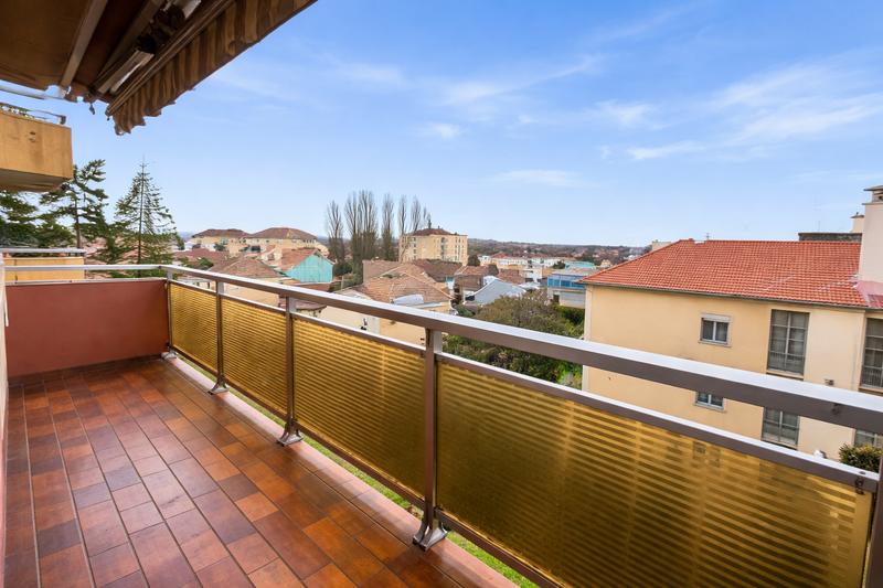 Appartement - 76 m² - 3 pièces