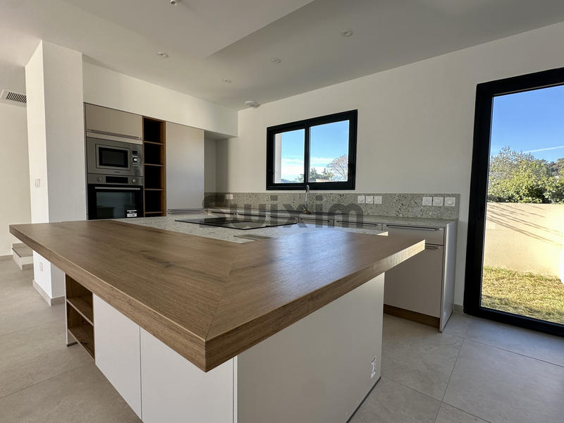 Villa - 154 m² - 6 pièces