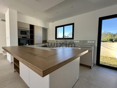 Villa - 154 m² - 6 pièces