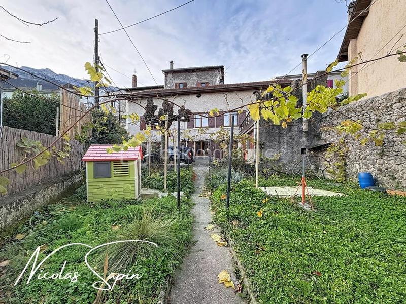 Maison - 108 m² - 5 pièces