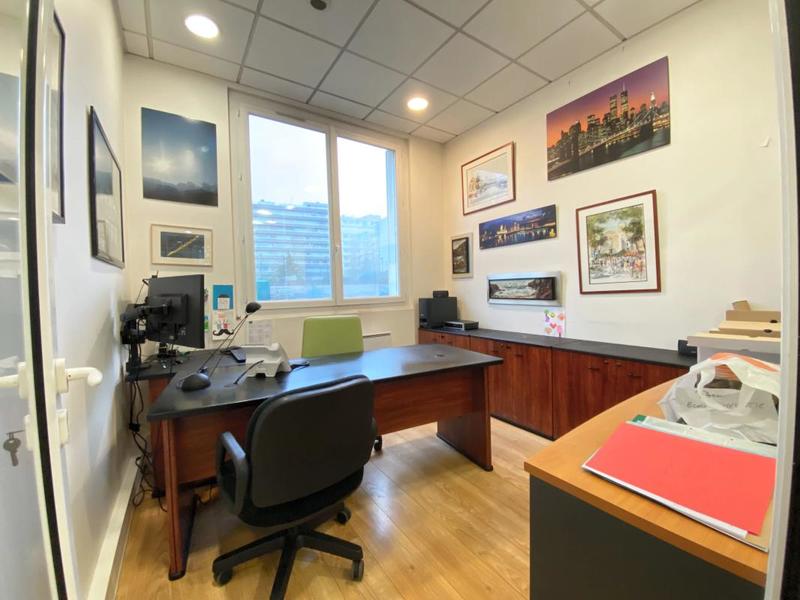 Bureau - 78 m²