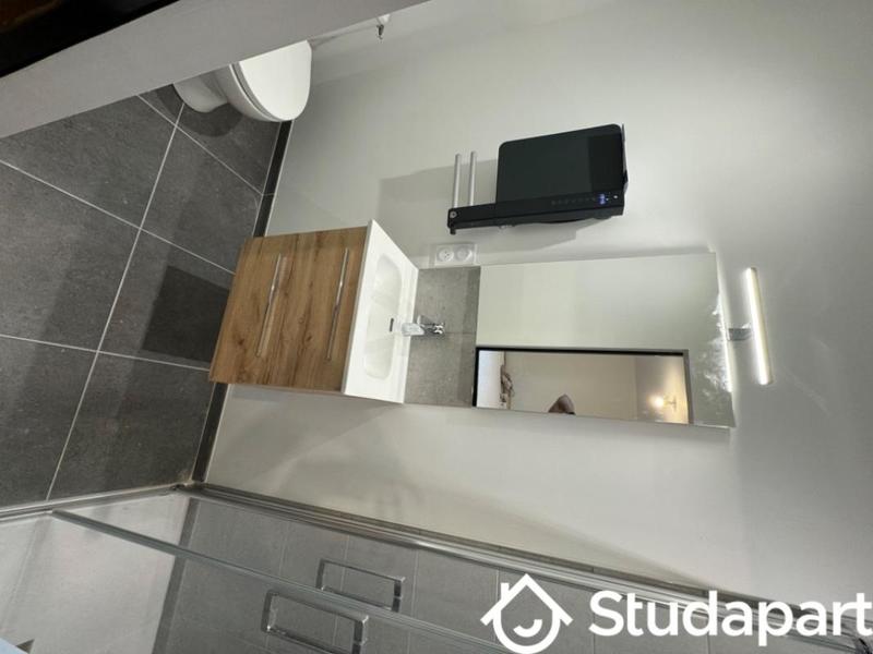 Chambre - 13 m² - 1 pièce