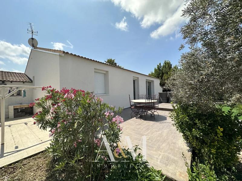 Villa - 90 m² - 4 pièces