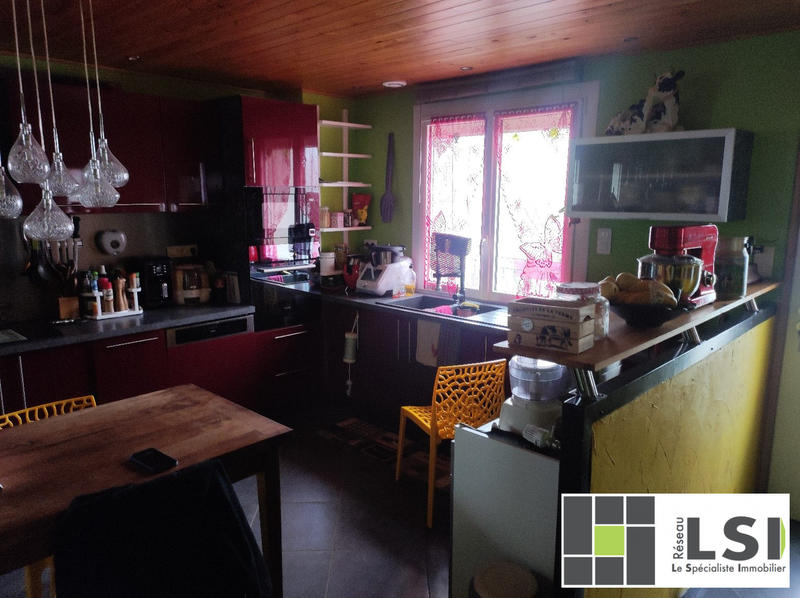 Maison - 100 m² - 7 pièces