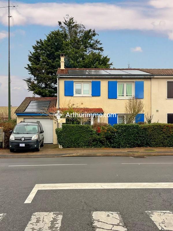 Maison - 96 m² - 4 pièces