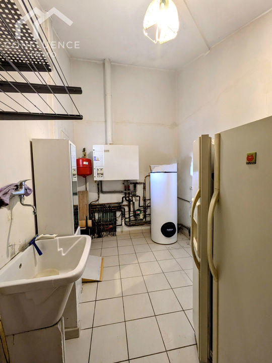 Maison en pierre - 250 m² - 7 pièces