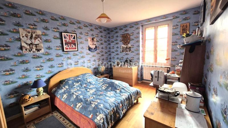 Maison - 184 m² - 7 pièces