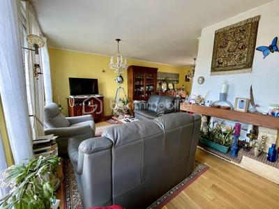 Maison traditionnelle - 87 m² - 5 pièces