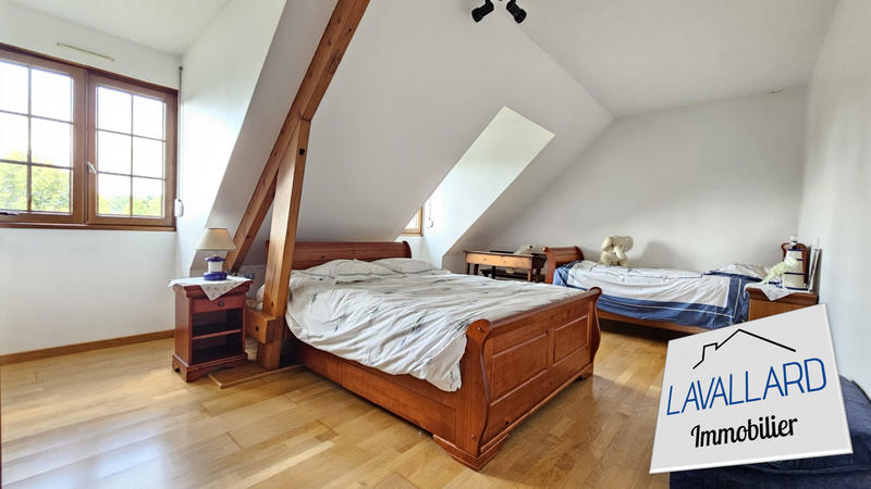 Maison - 160 m² - 7 pièces