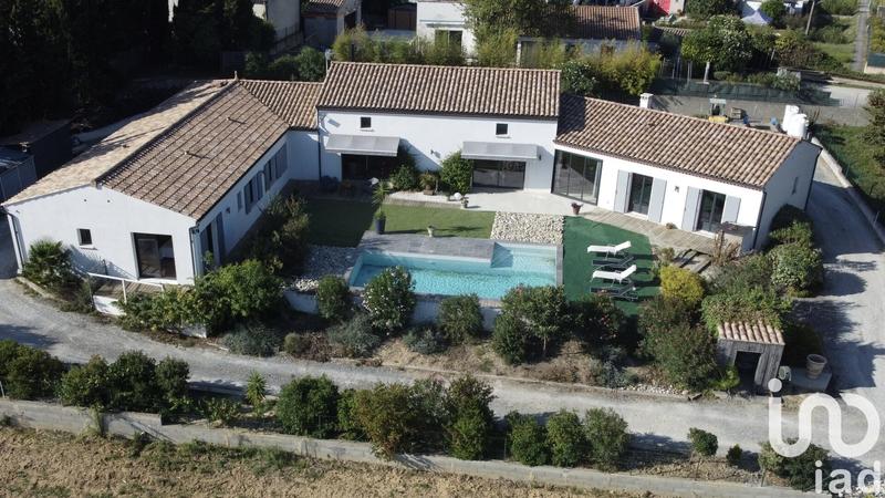 Maison - 322 m² - 14 pièces