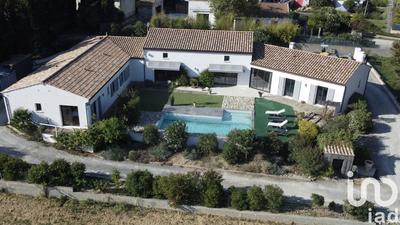 Maison - 322 m² - 14 pièces