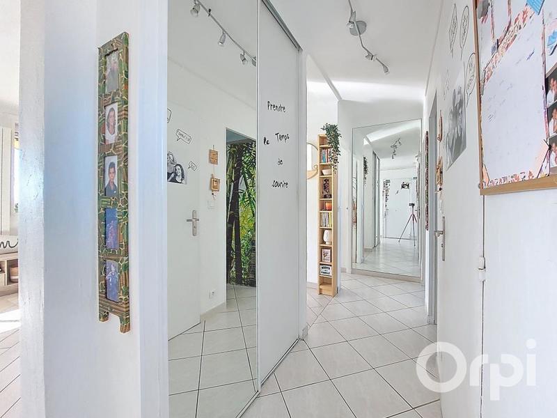 Appartement - 76 m² - 3 pièces