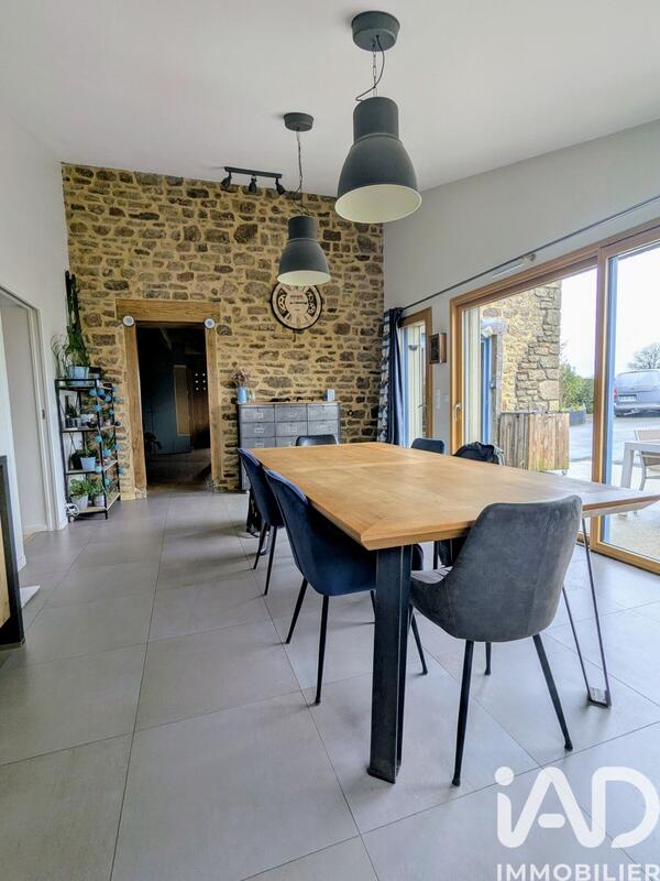 Maison - 174 m² - 6 pièces