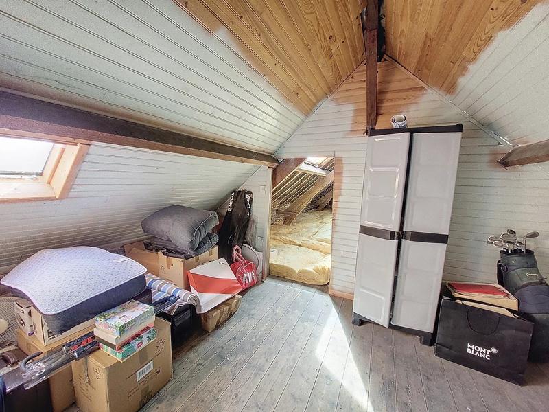 Maison - 151 m² - 7 pièces